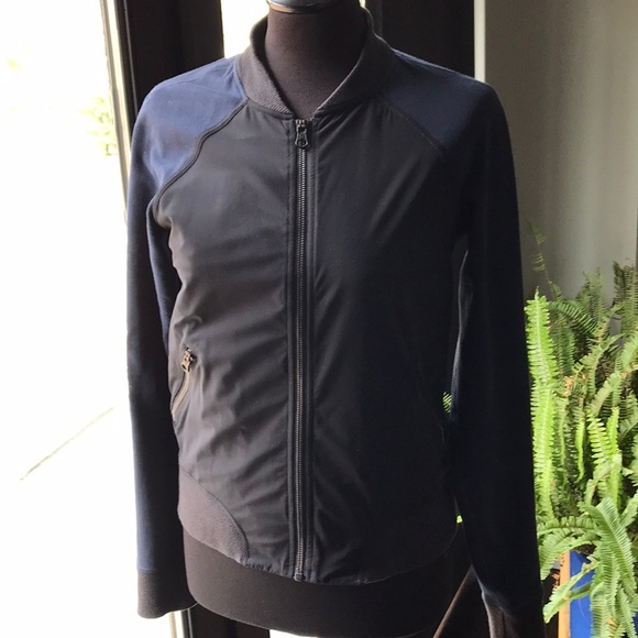 Lululemon 2 toned bomber jacket - Picture 7 of 7